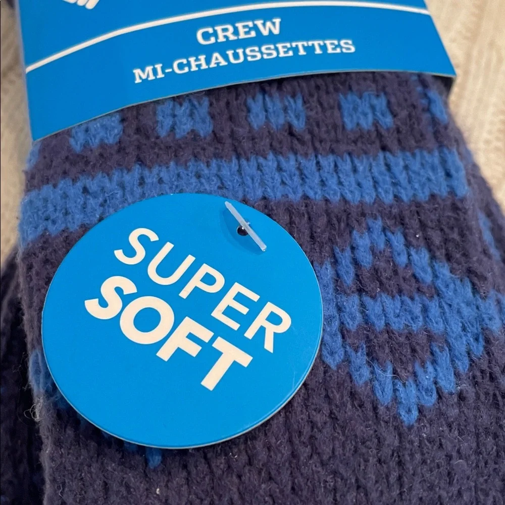 NWT blue Women’s Columbia 9-11 sock size Super soft Crew Mi-Chaussettes 2 prs